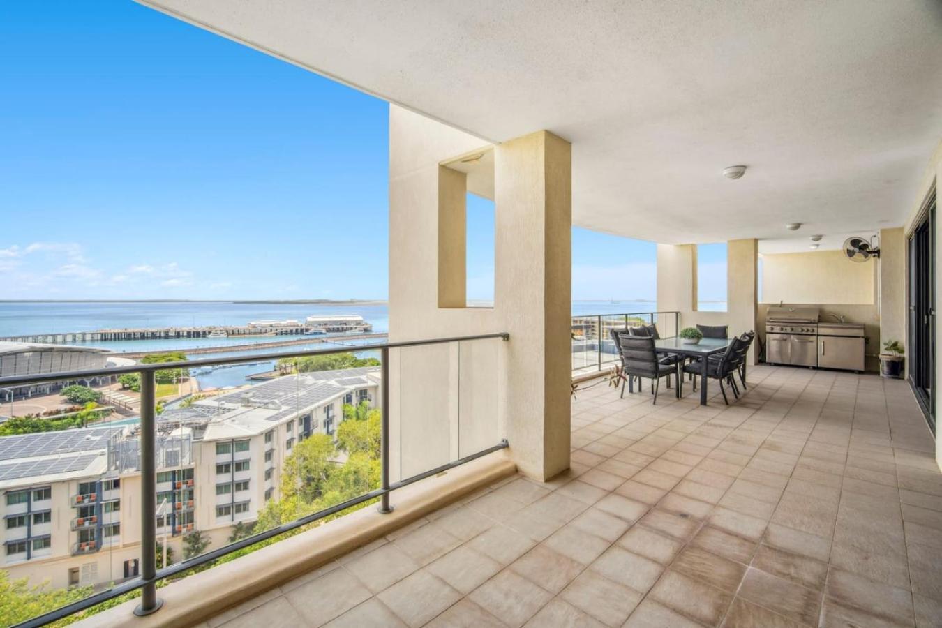 Apartment Location Style And Amazing Views