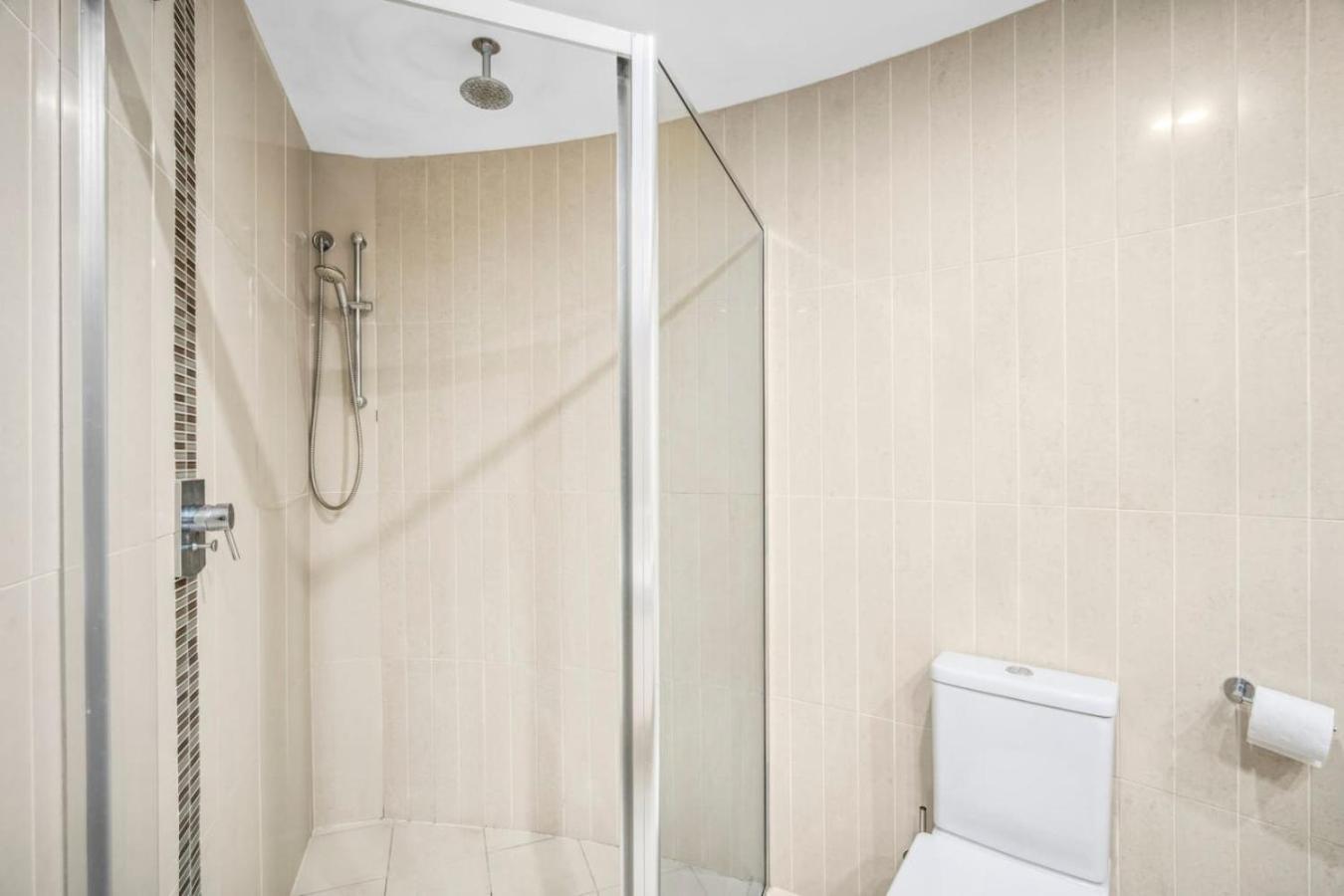 Location Style And Amazing Views Apartment Darwin